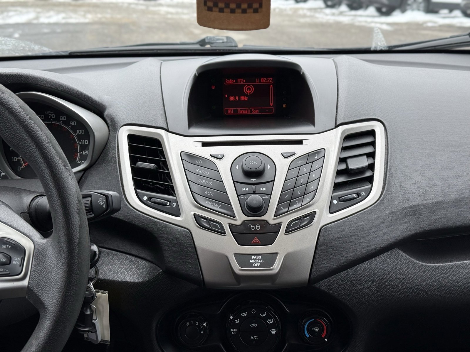 Used 2012 Ford Fiesta SE image 15