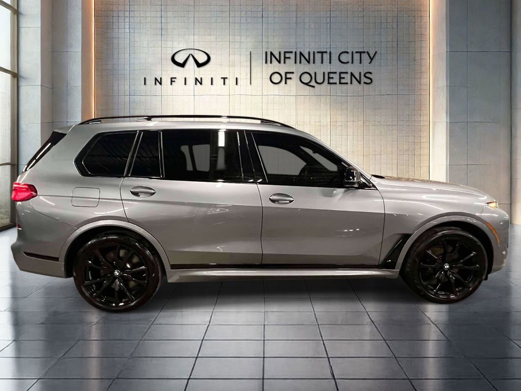 Used 2024 BMW X7 M60i w/ Climate Comfort Package AWD/4WD image 4