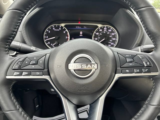 Used 2025 Nissan Sentra SV w/ All-Weather Package FWD image 40
