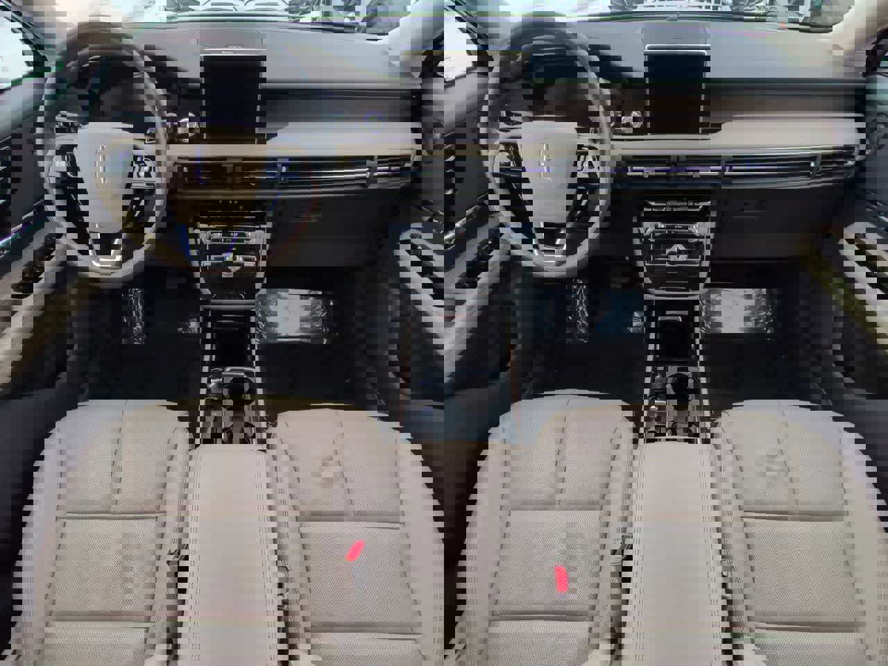 Used 2021 Lincoln Corsair Reserve w/ Equipment Group 201A image 15