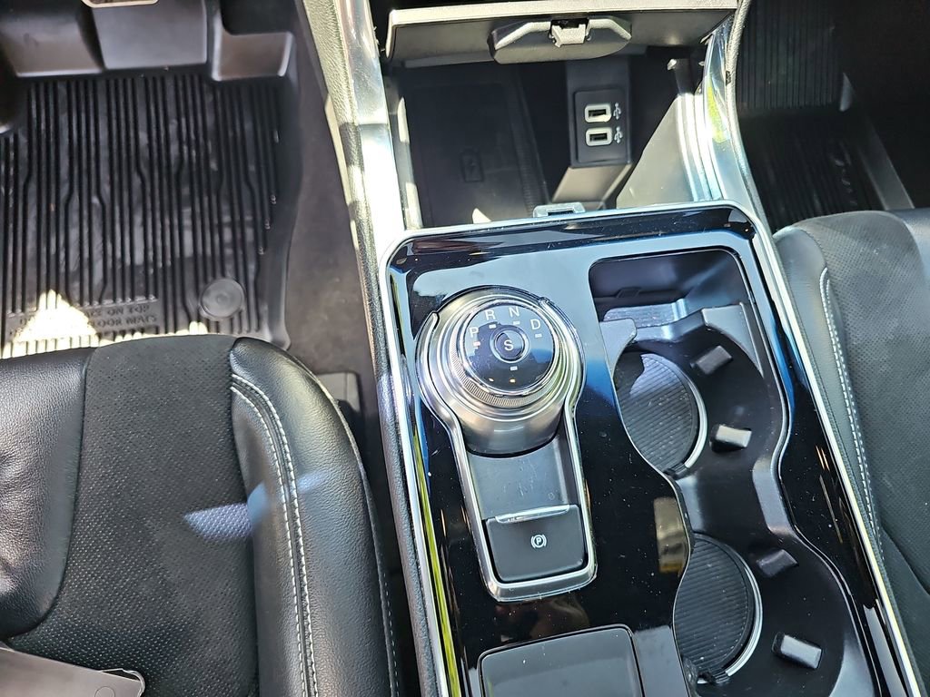 Used 2019 Ford Edge ST w/ Convenience Package AWD/4WD image 20