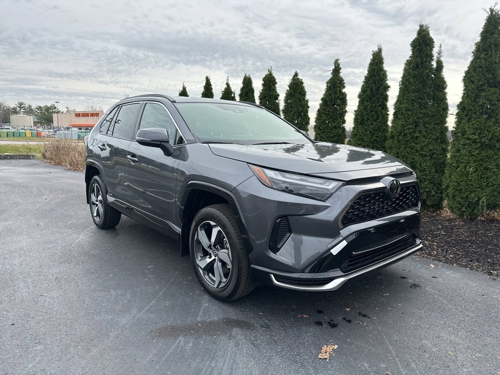 Certified 2025 Toyota RAV4 SE image 2