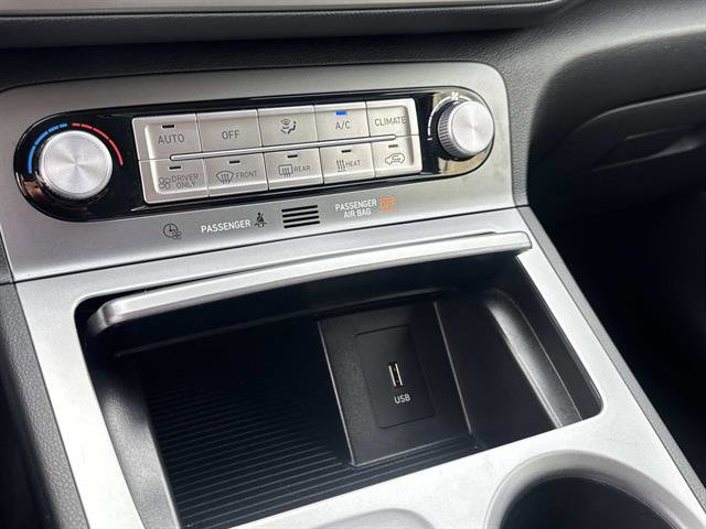 Used 2023 Hyundai Kona SE w/ Cargo Package FWD image 26