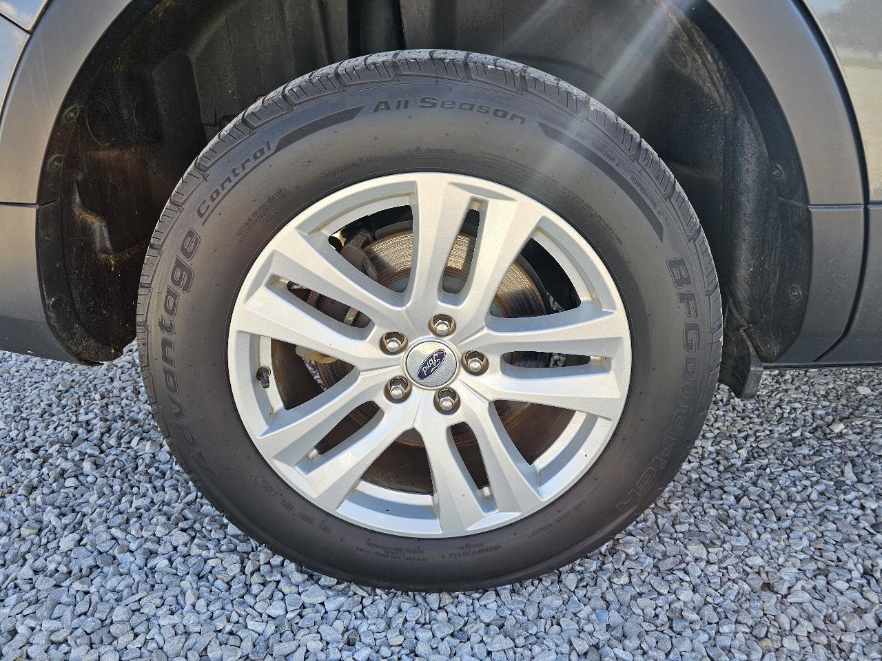 Used 2018 Ford Explorer XLT w/ Equipment Group 202A AWD/4WD image 79