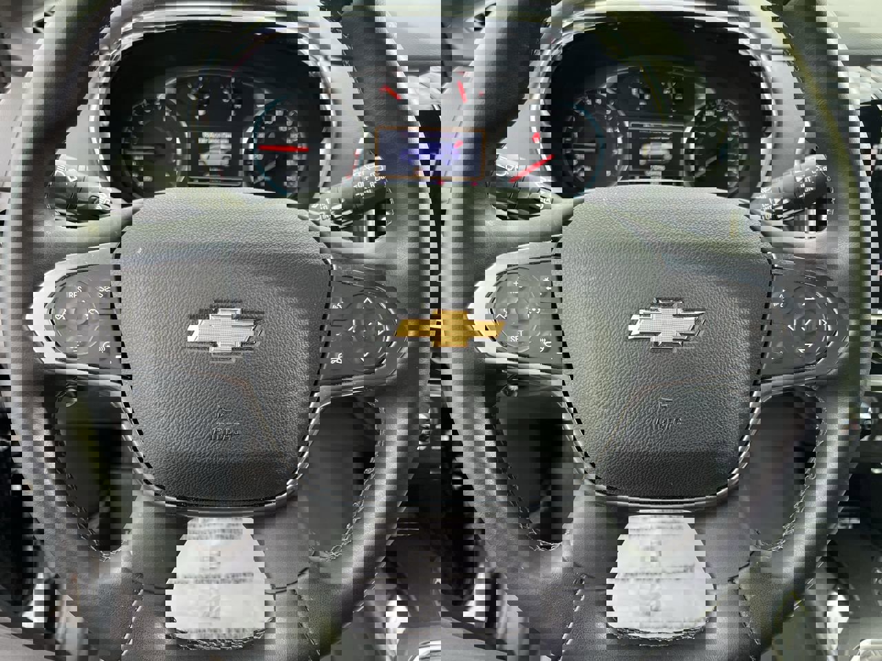 Used 2023 Chevrolet Traverse LT image 18