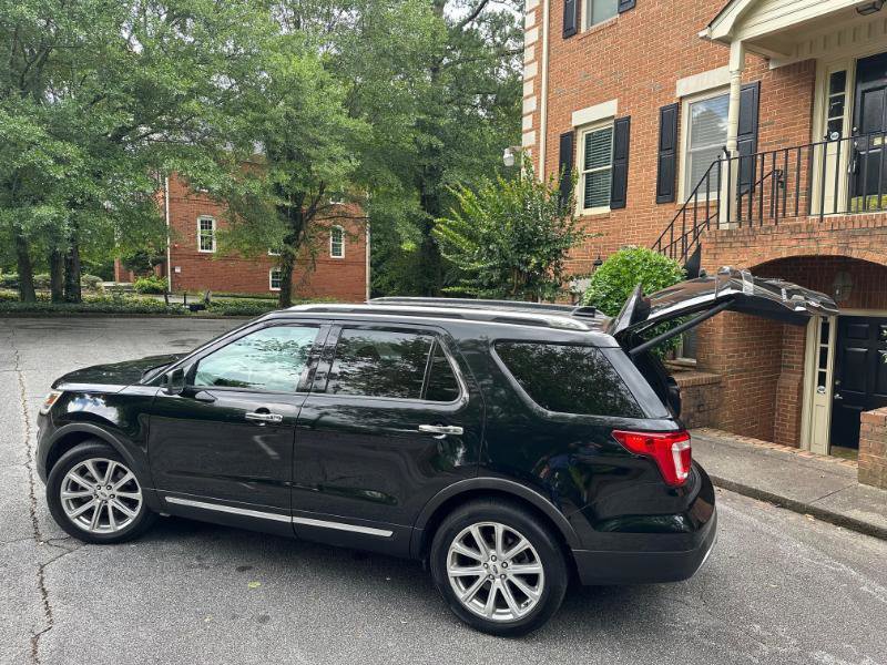Used 2017 Ford Explorer Limited FWD image 17
