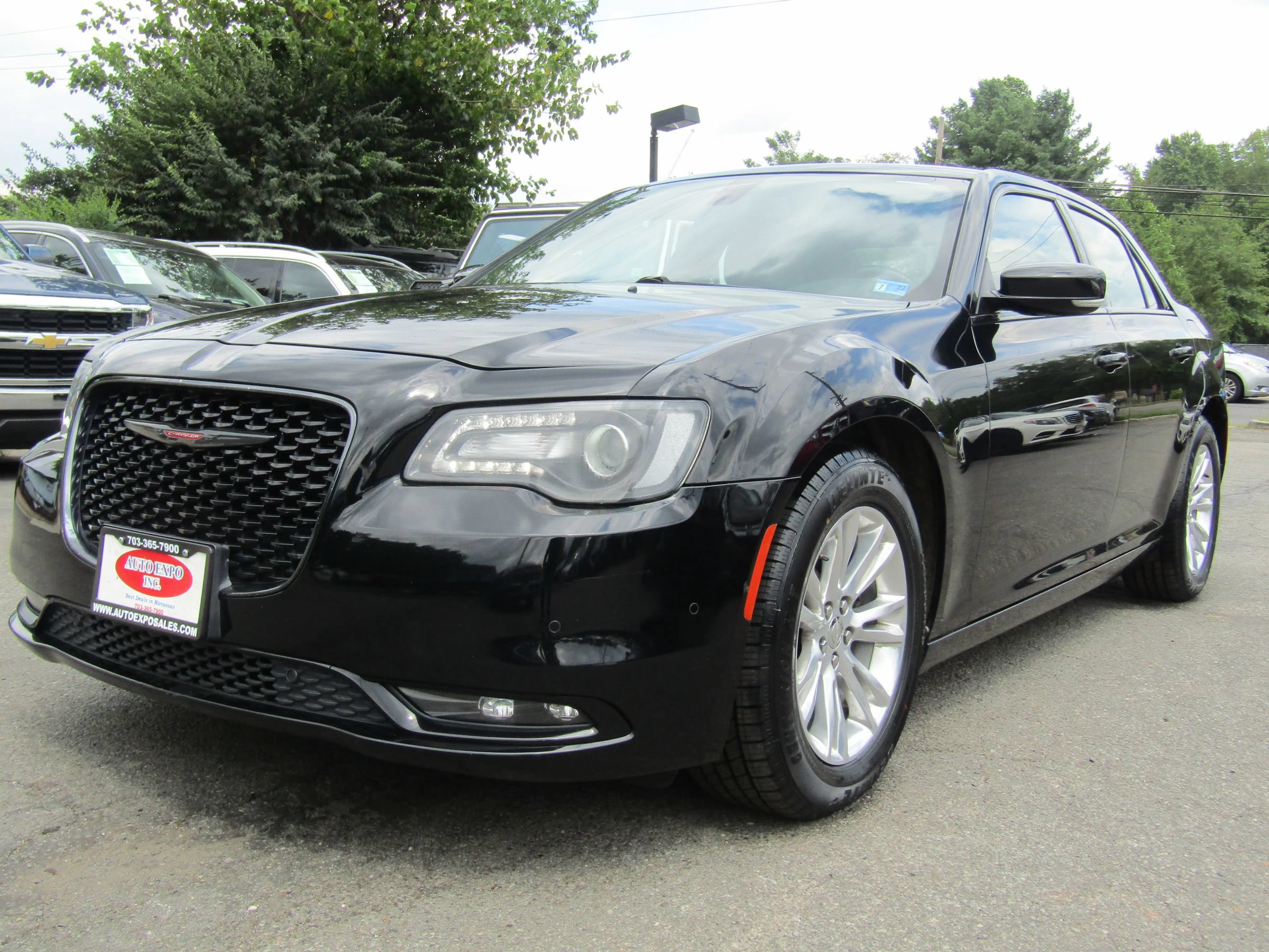 Used 2021 Chrysler 300 S RWD image 3