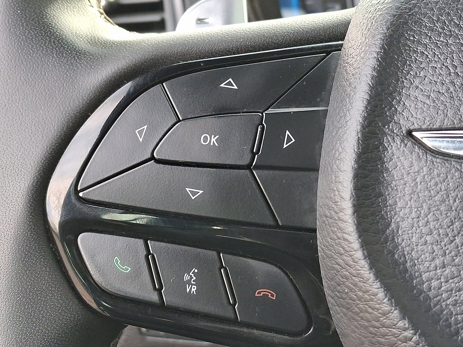 Certified 2023 Chrysler 300 S image 23