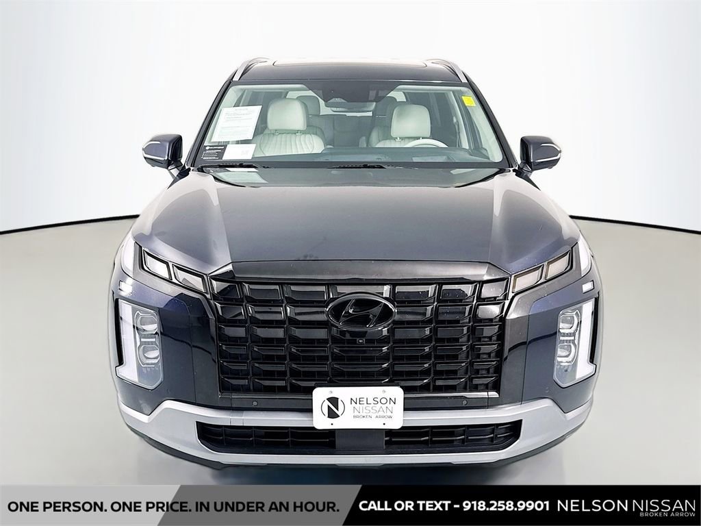 Used 2024 Hyundai Palisade Limited image 2