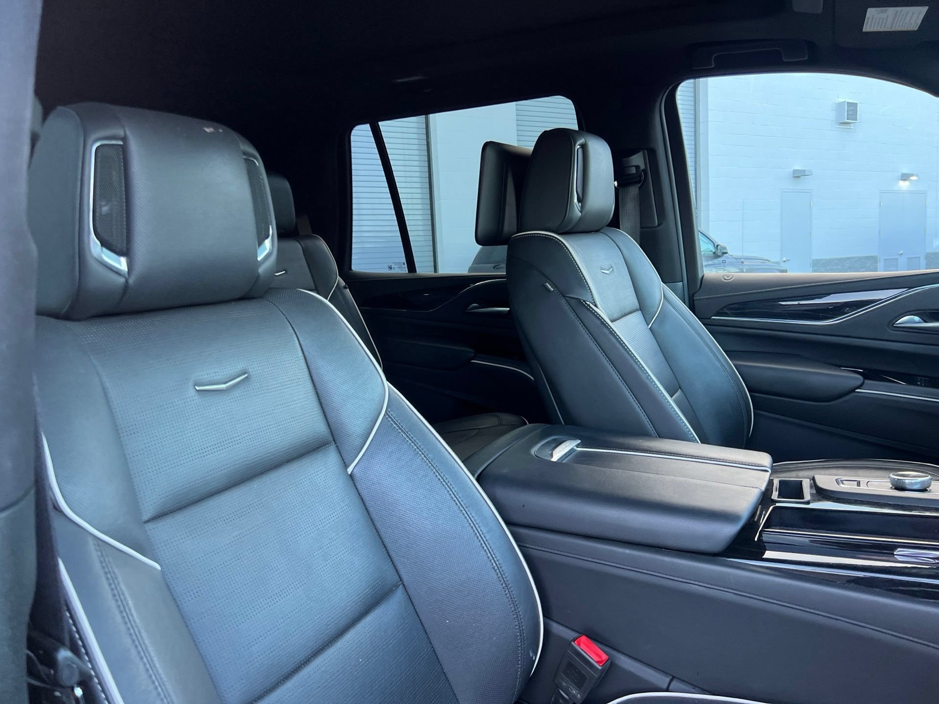 Used 2023 Cadillac Escalade Sport AWD/4WD image 24