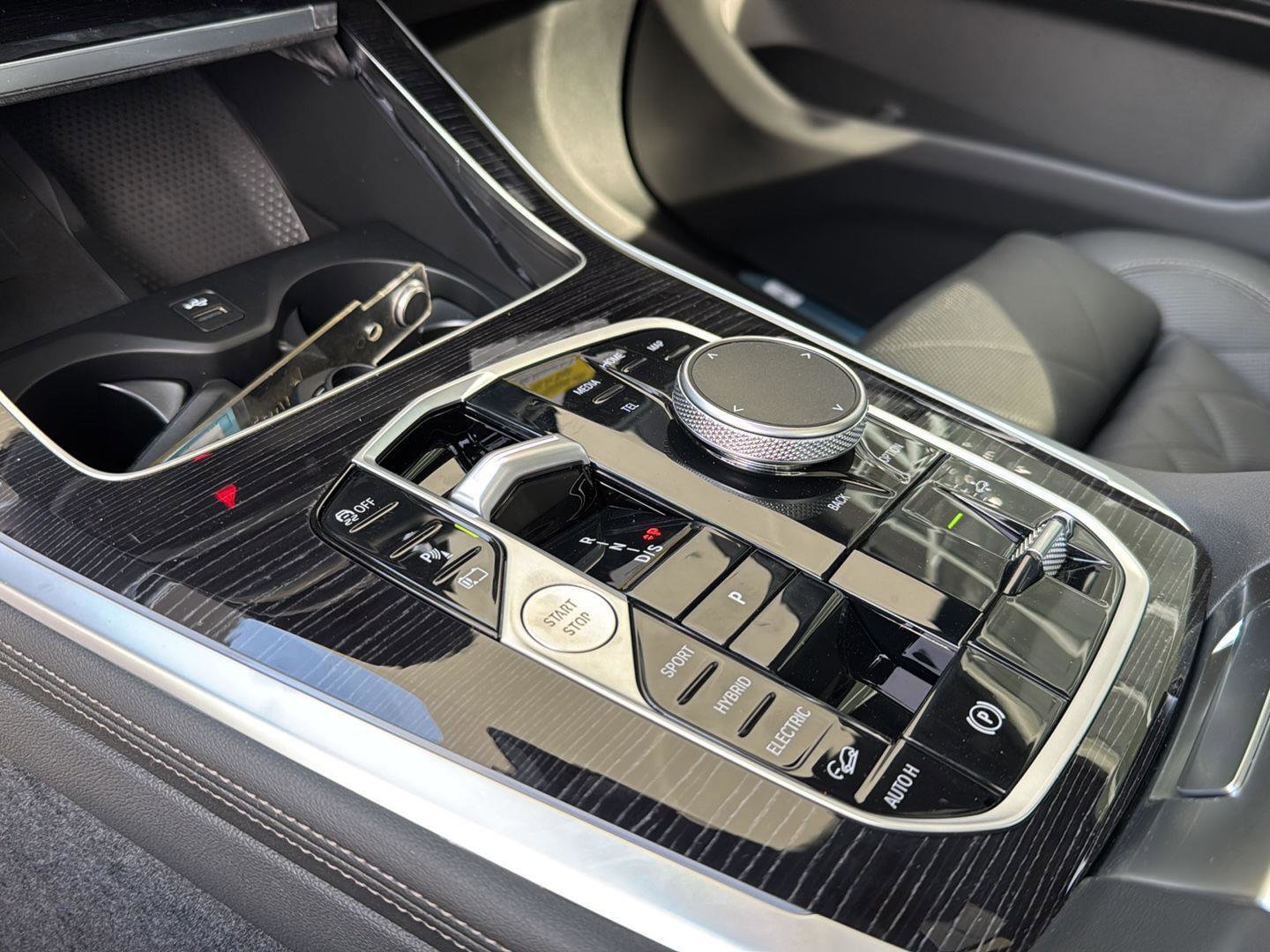 New 2026 BMW X5 xDrive50e image 24