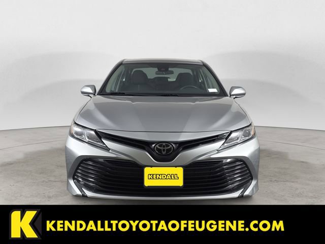 Used 2019 Toyota Camry L image 8