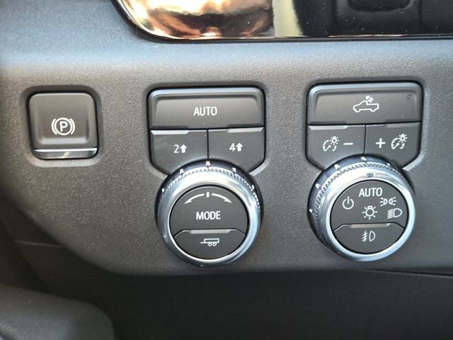 New 2026 GMC Sierra 1500 Elevation image 12