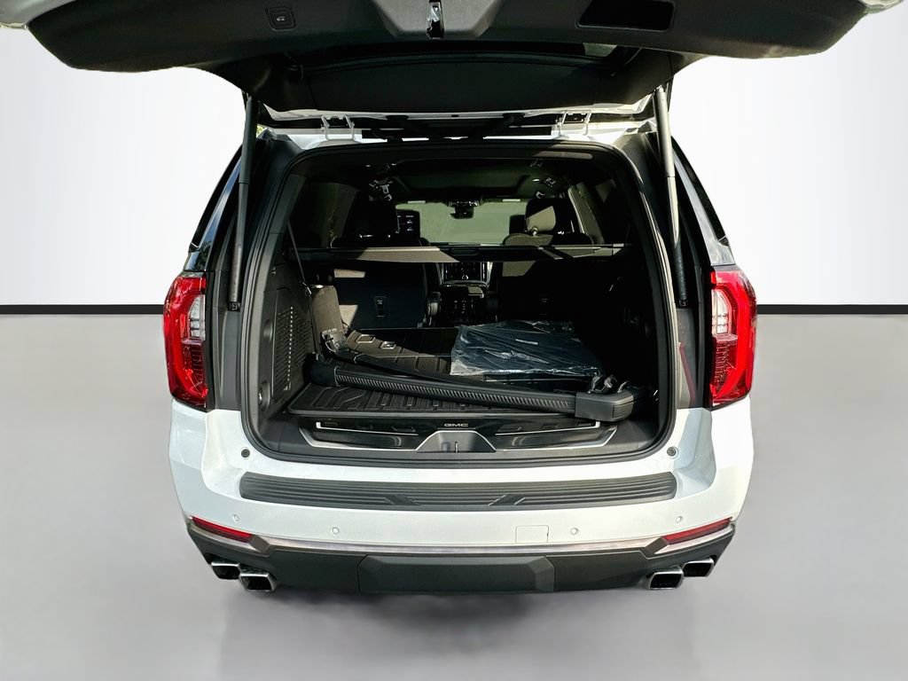 Used 2026 GMC Yukon AT4 Ultimate w/ LPO, Illumination Package AWD/4WD image 29