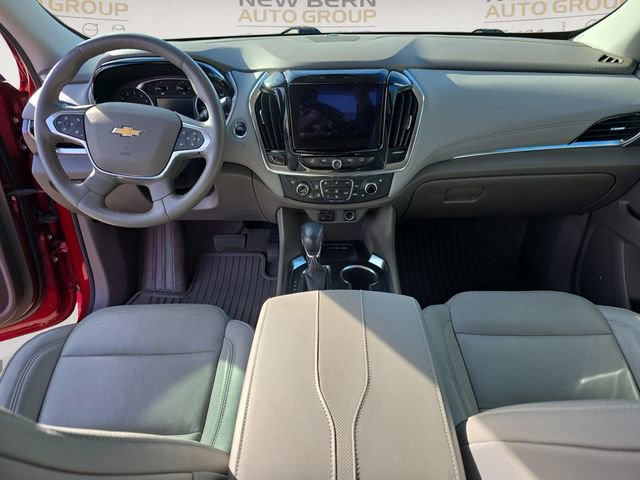 Used 2021 Chevrolet Traverse Premier FWD image 10