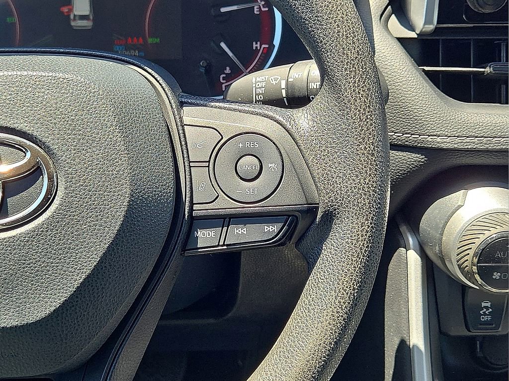 Used 2023 Toyota RAV4 XLE image 20