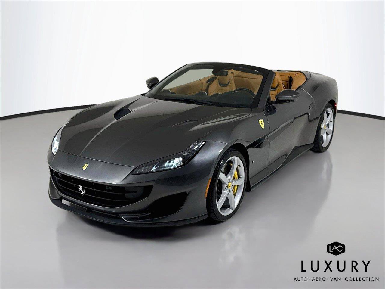 Used 2019 Ferrari Portofino RWD image 4