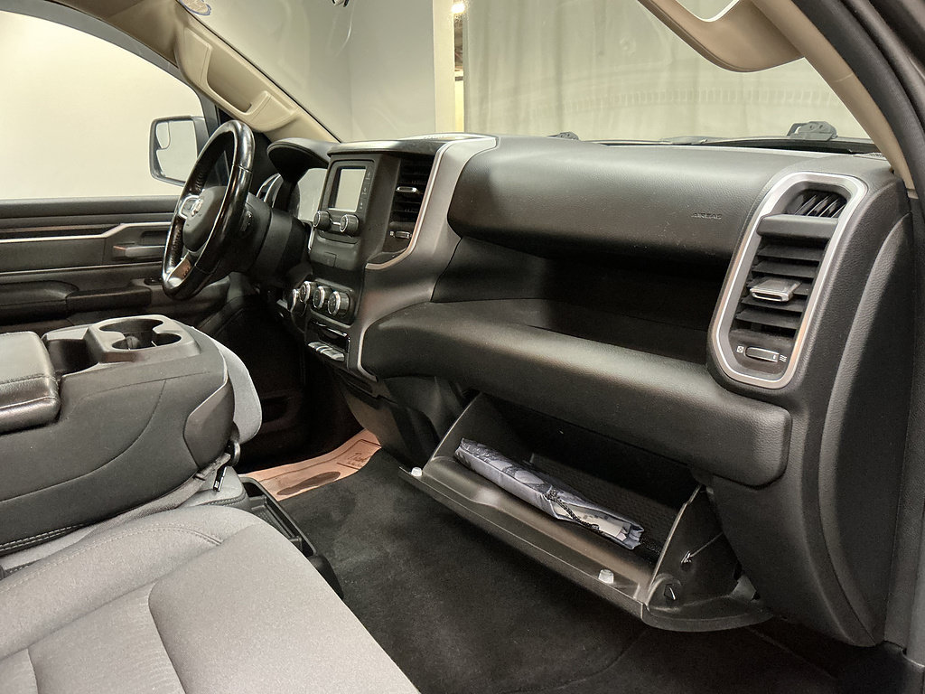 Used 2020 RAM 1500 Big Horn AWD/4WD image 31