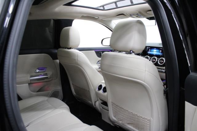 Used 2021 Mercedes-Benz GLA 250 w/ Premium Package image 27