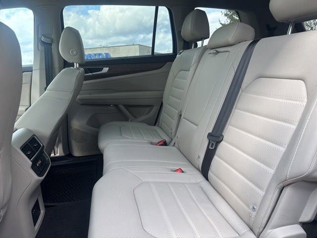 Used 2025 Volkswagen Atlas SEL image 20