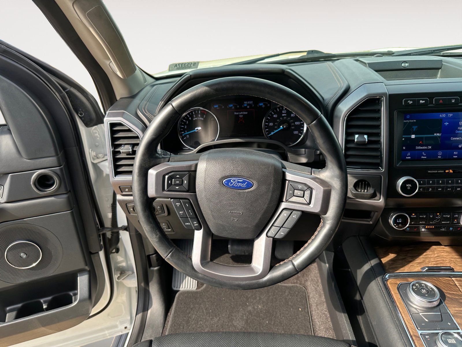 Used 2021 Ford Expedition Platinum image 12