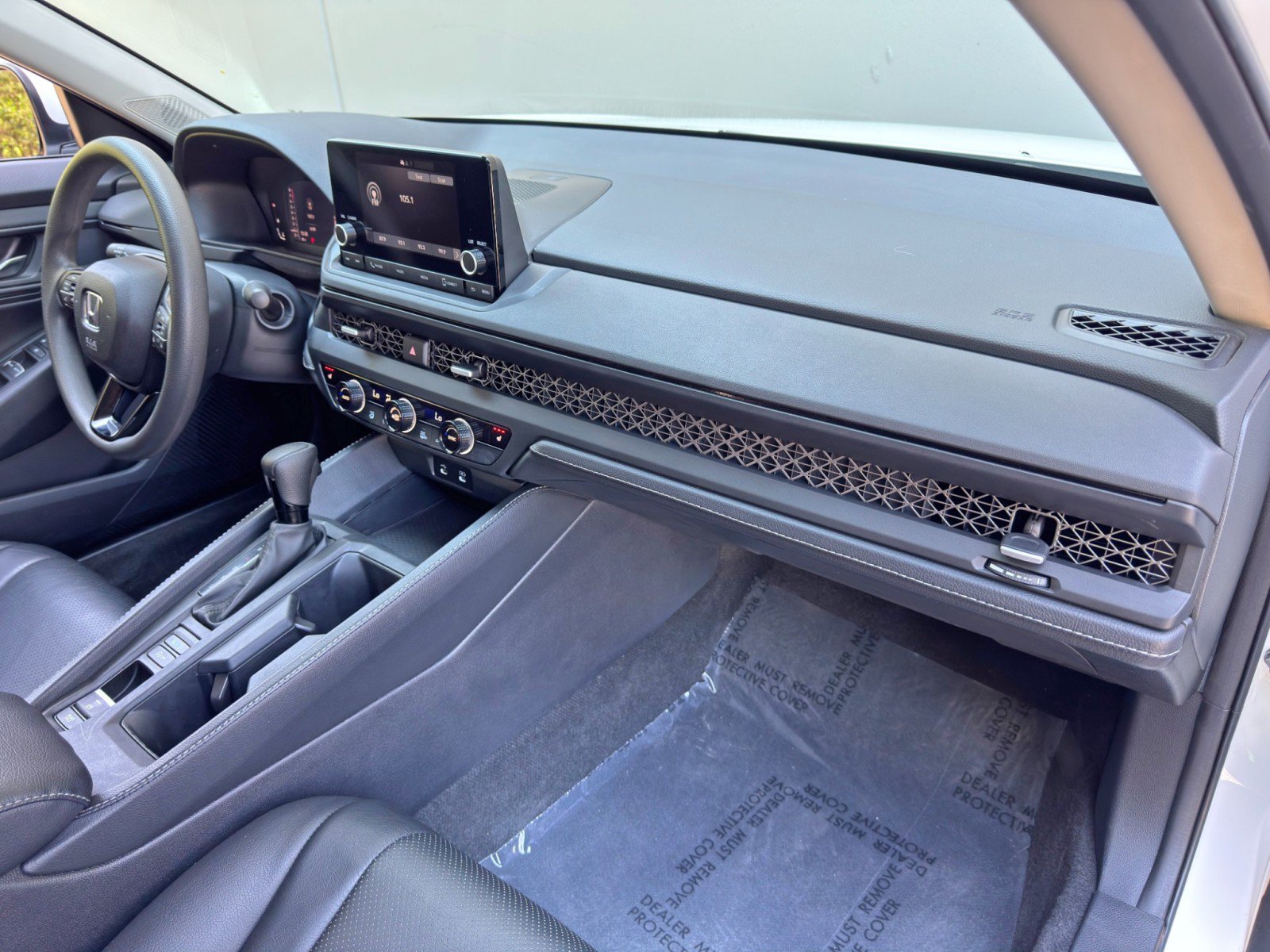 Used 2023 Honda Accord EX image 14