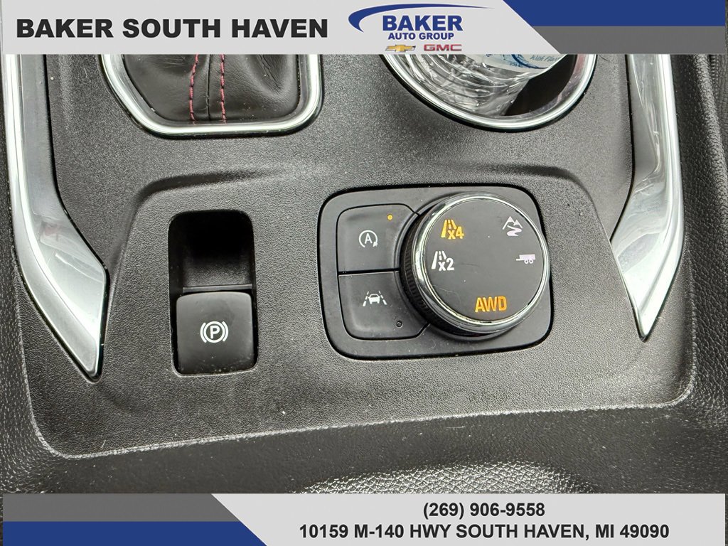 Used 2023 Chevrolet Traverse RS image 19