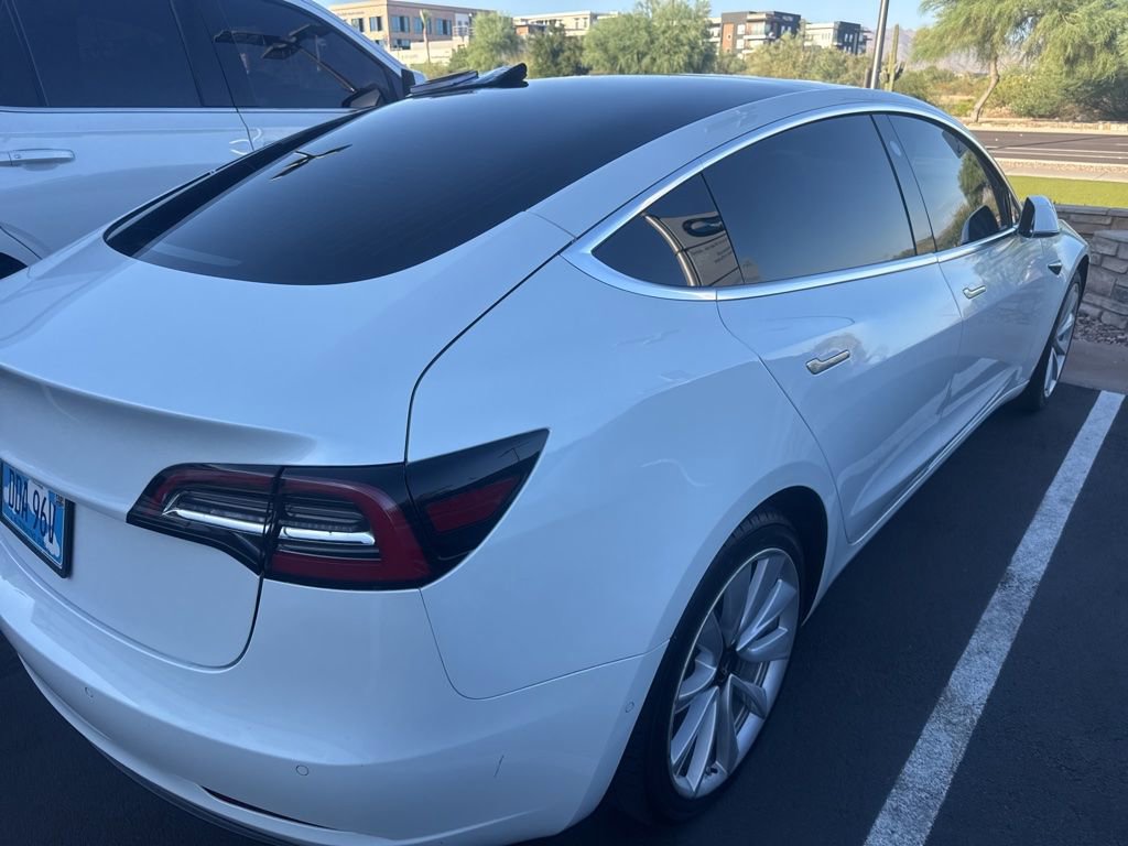 Used 2019 Tesla Model 3 Standard Range RWD image 3