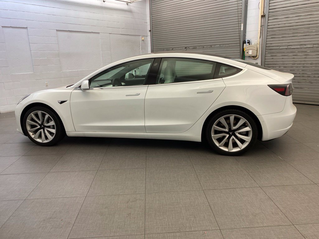 Used 2020 Tesla Model 3 Standard Range Plus RWD image 7