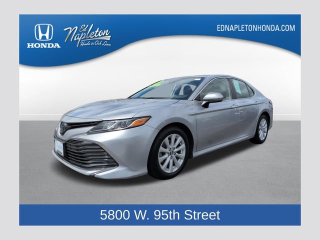 Used 2019 Toyota Camry LE image 1