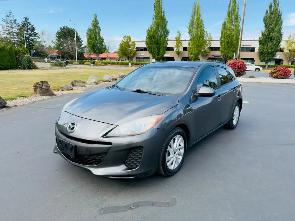 Used 2013 MAZDA MAZDA3 i Touring FWD image 1