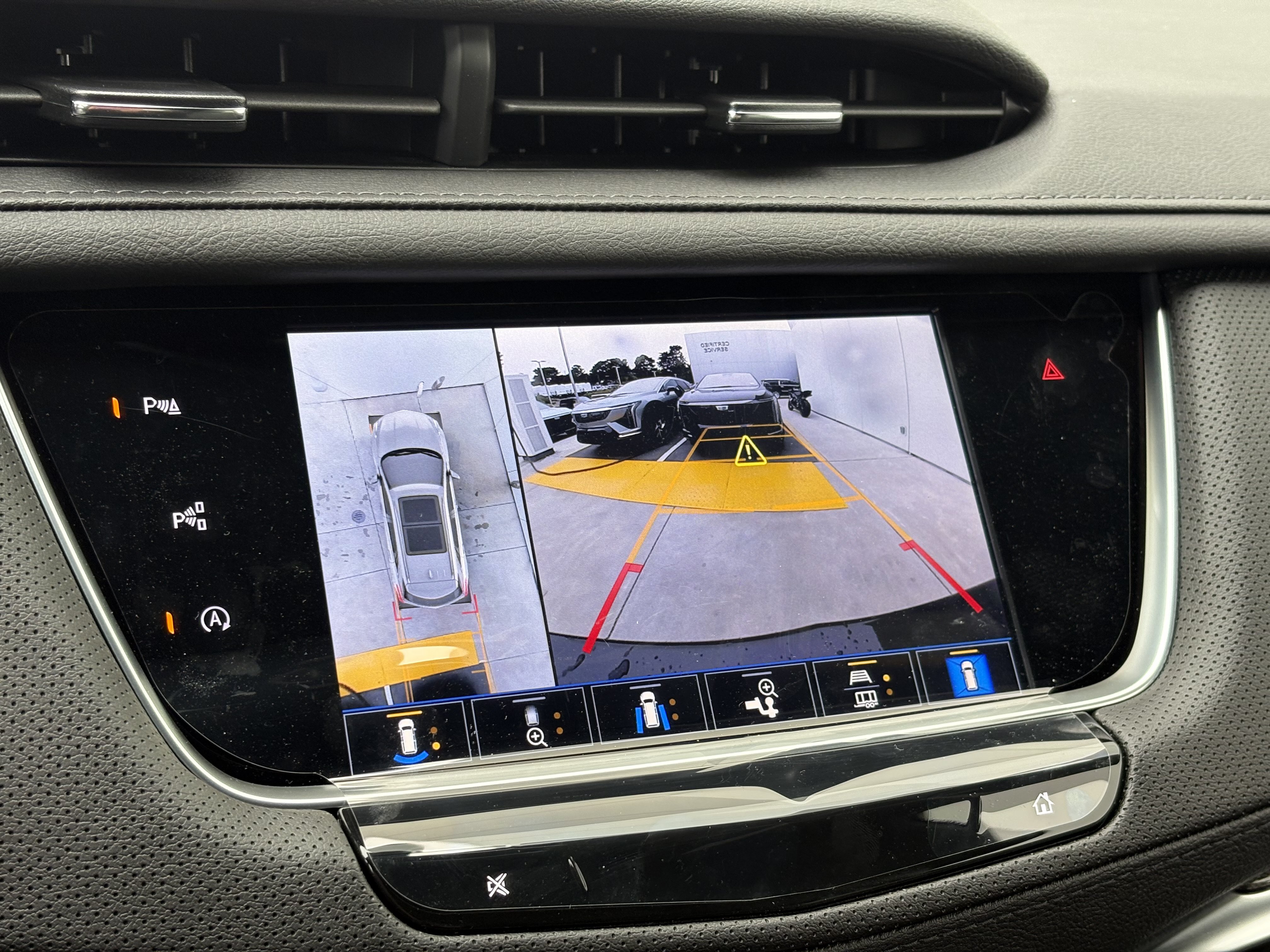 New 2026 Cadillac XT5 Sportv AWD/4WD image 23