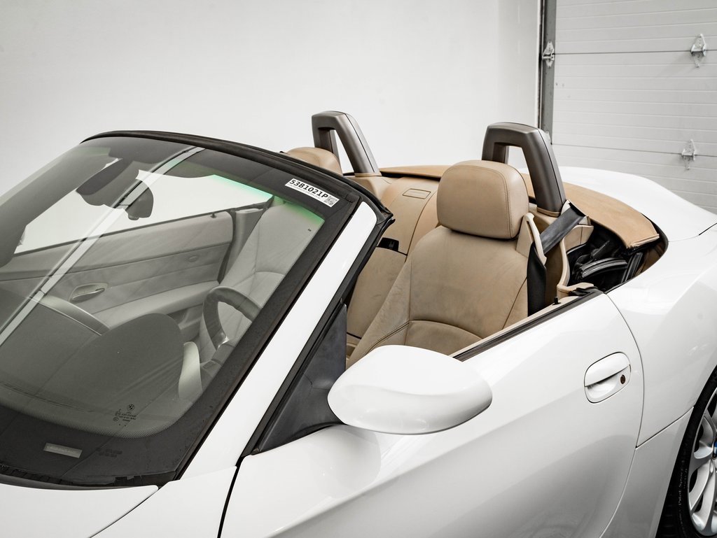 Used 2008 BMW Z4 3.0i image 21