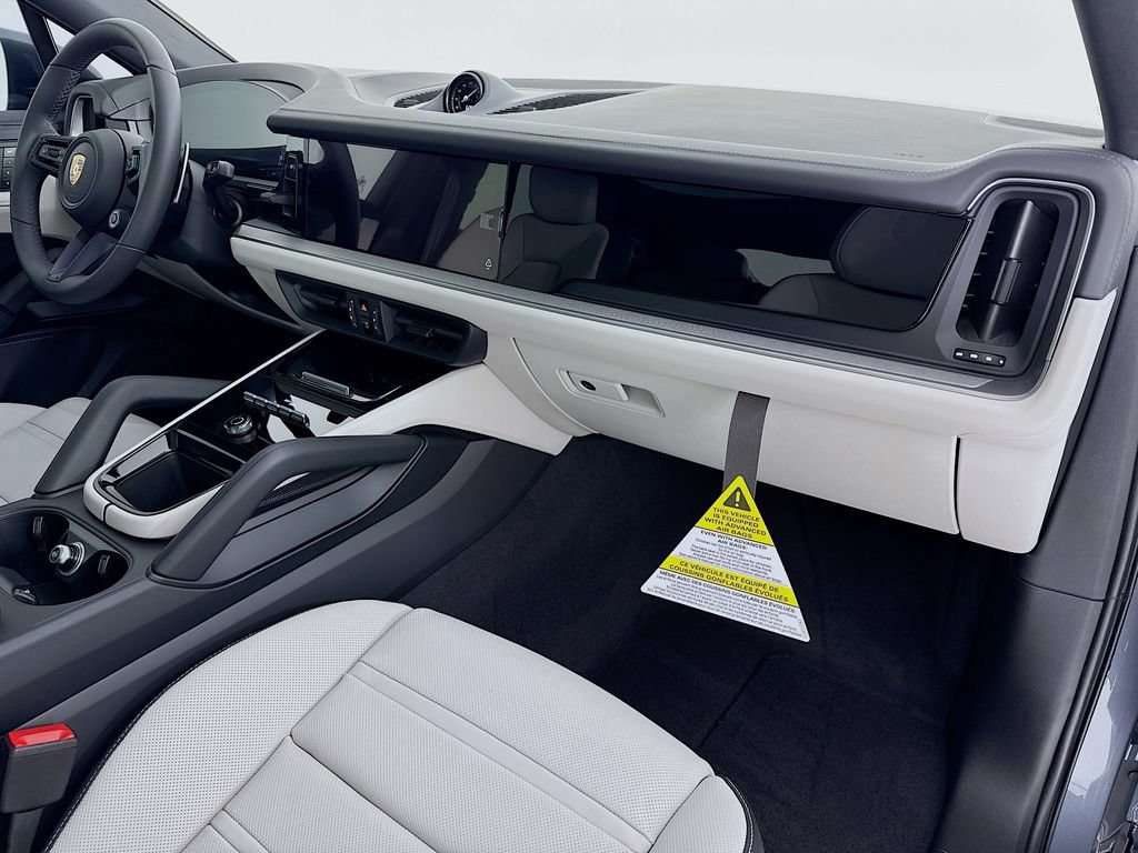 New 2026 Porsche Cayenne Coupe AWD/4WD image 31