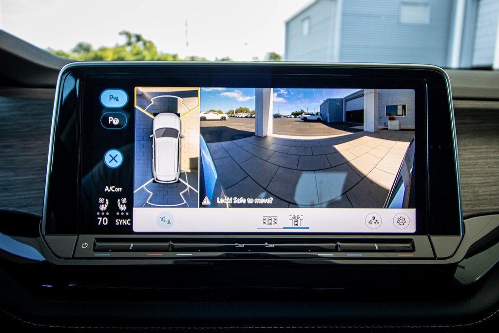 New 2026 Volkswagen Atlas SEL Premium R-Line image 5