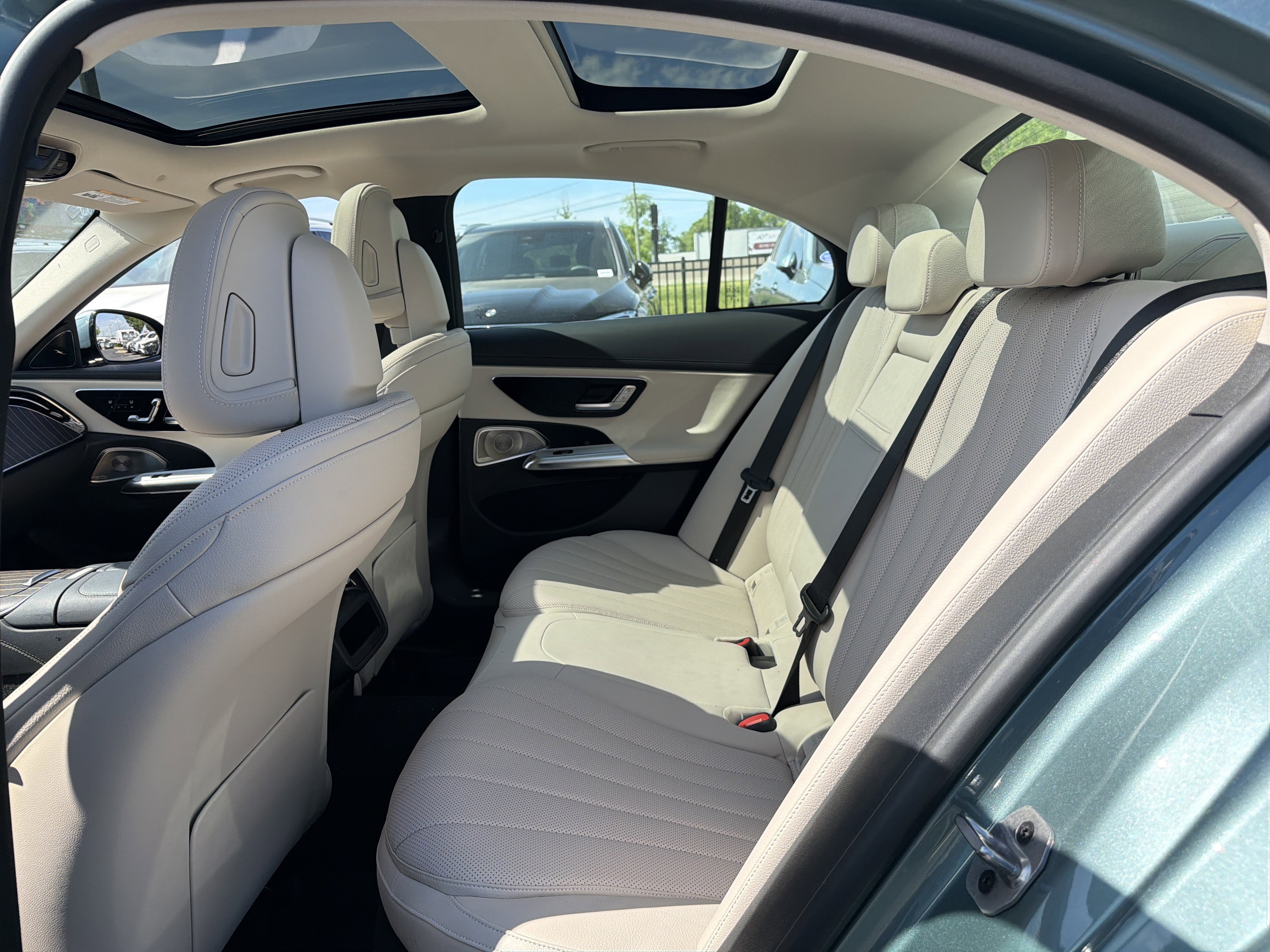 Certified 2025 Mercedes-Benz E 450 4MATIC Sedan image 32
