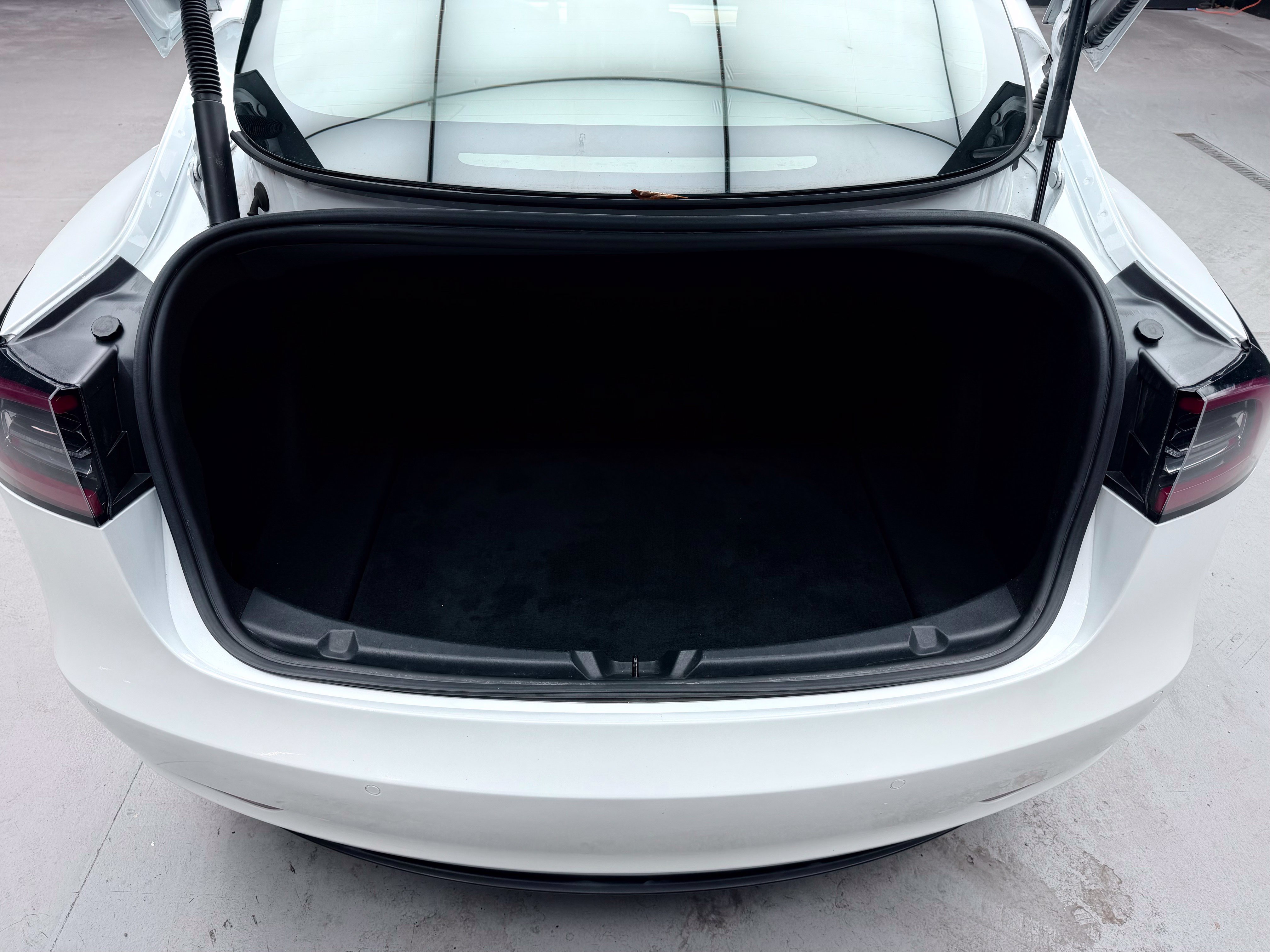 Used 2021 Tesla Model 3 Standard Range Plus RWD image 34