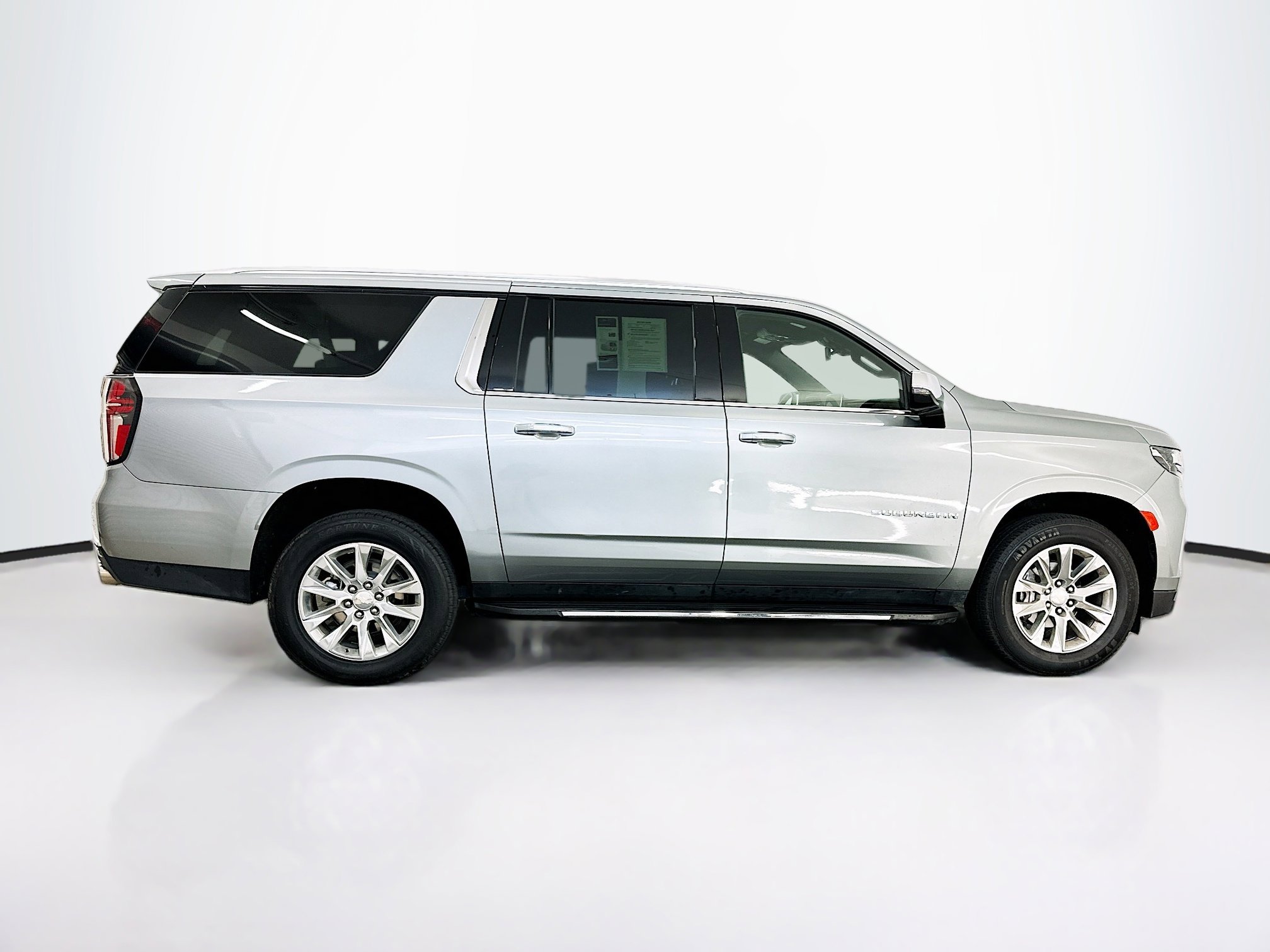 Used 2024 Chevrolet Suburban Premier image 10