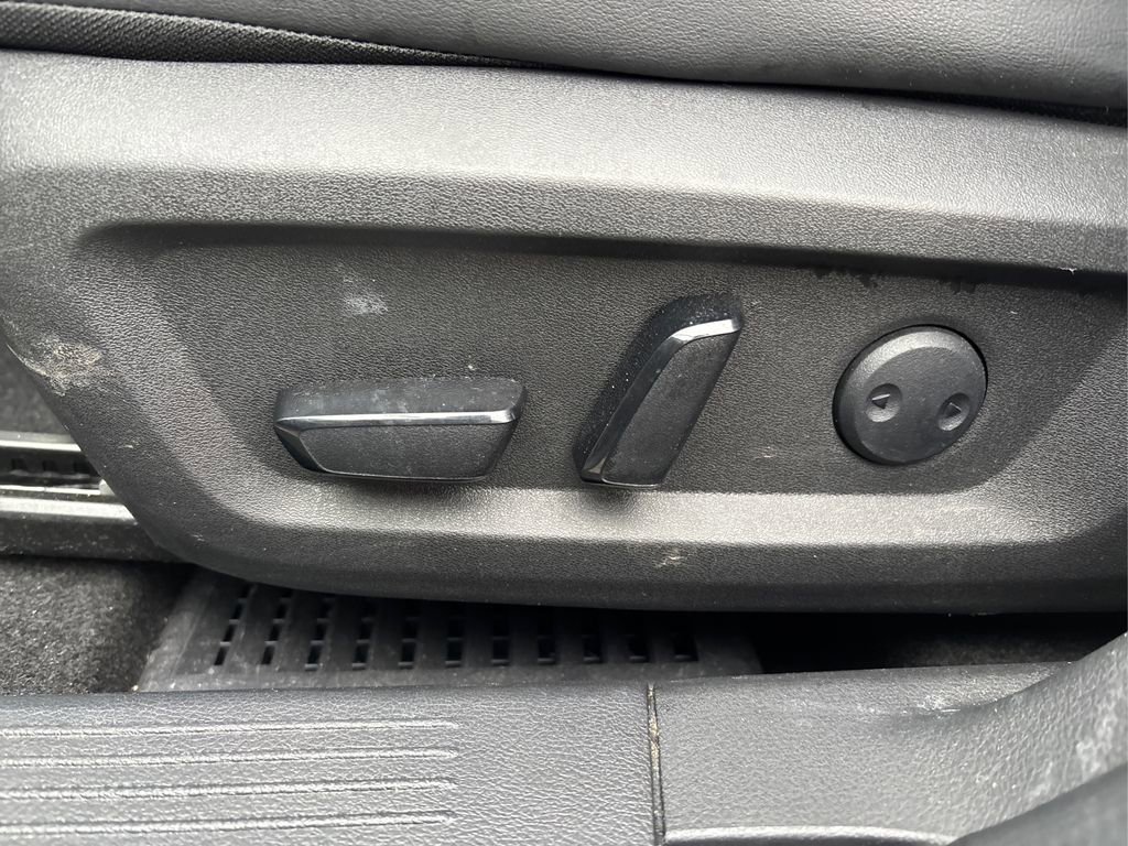 Used 2021 Nissan Rogue Platinum image 44