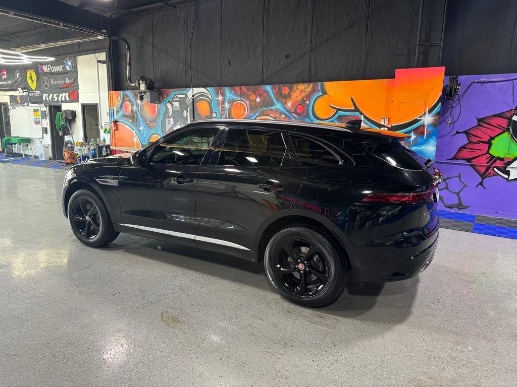 Used 2021 Jaguar F-PACE R-Dynamic S image 3