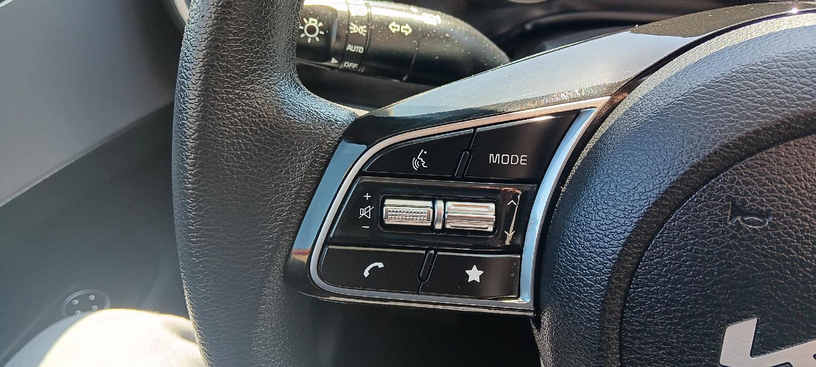 Used 2022 Kia Forte LXS image 15