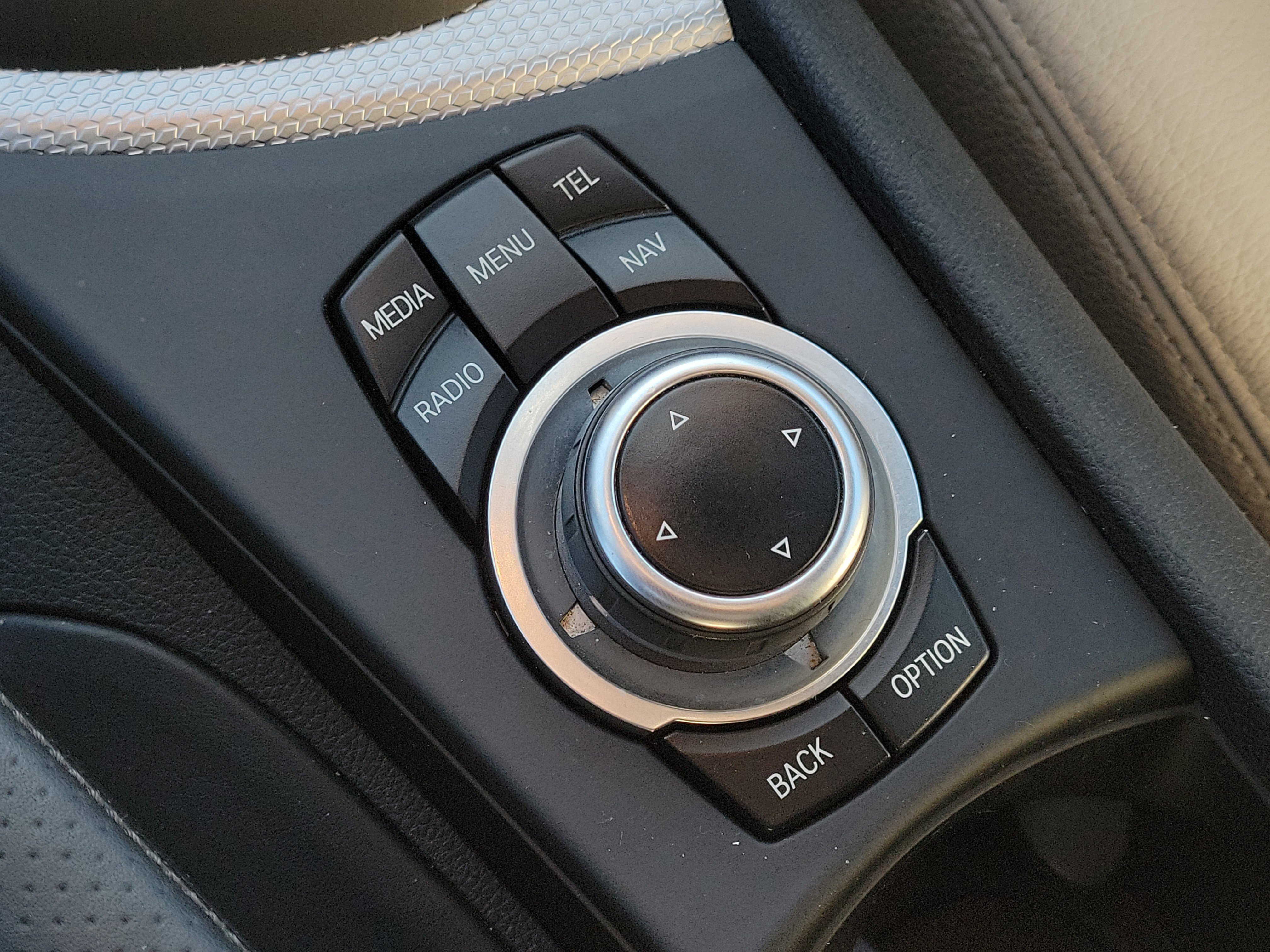 Used 2013 BMW 128i Convertible image 22