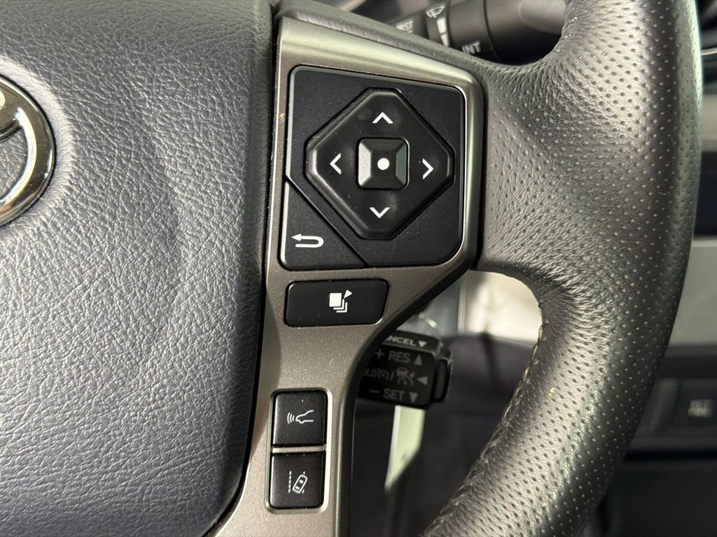 Used 2019 Toyota Tacoma SR5 RWD image 25