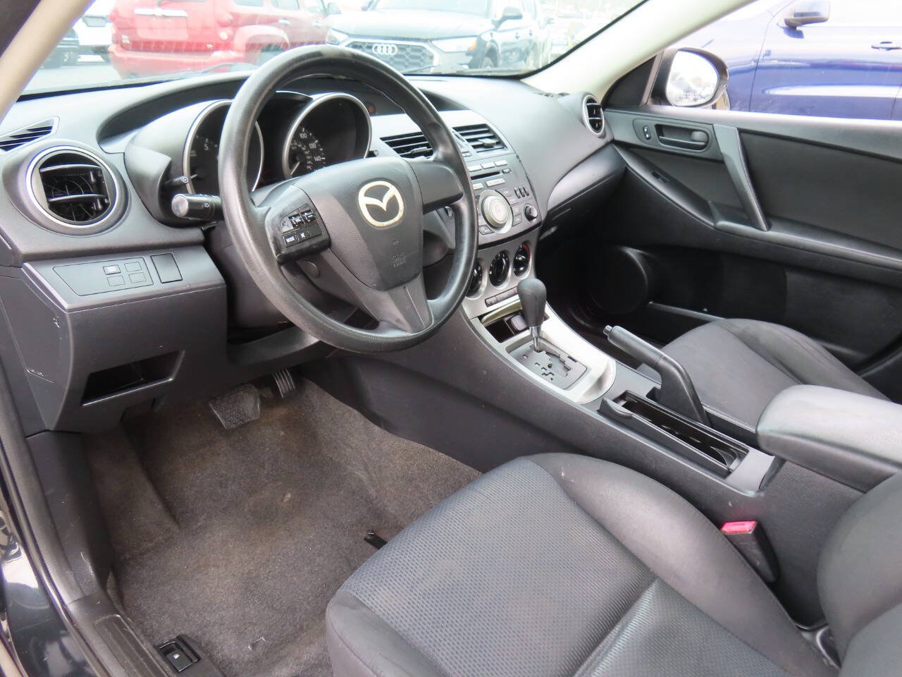Used 2011 MAZDA MAZDA3 i Sport FWD image 11