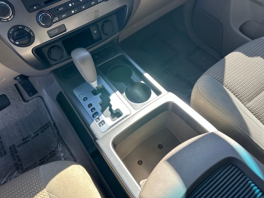 Used 2011 Nissan Armada SV image 25