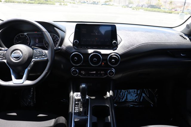 Used 2021 Nissan Sentra SV FWD image 15
