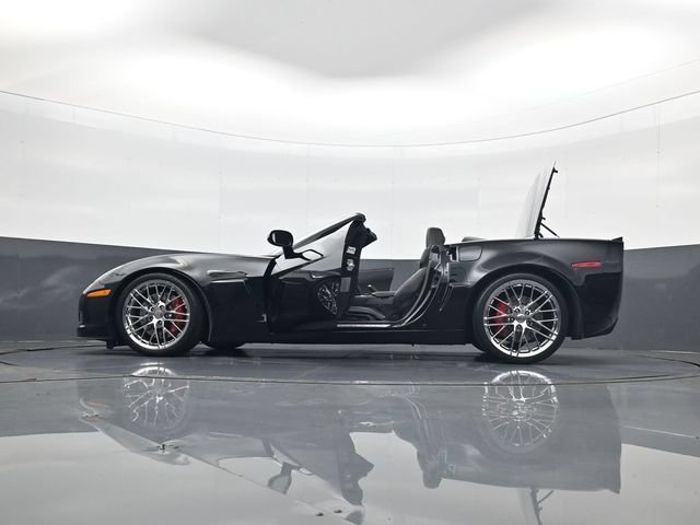 Used 2013 Chevrolet Corvette 427 w/ 1SB Preferred Equipment Group RWD image 33