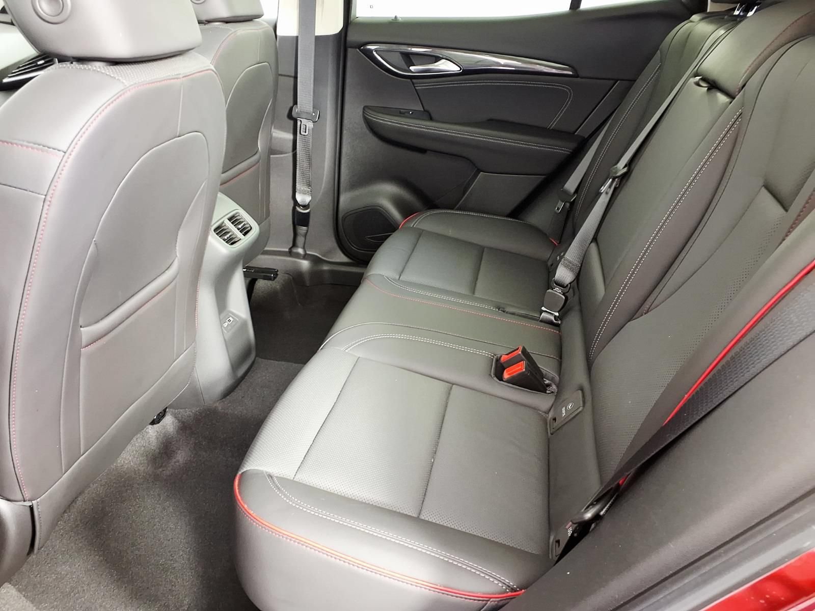 Used 2023 Buick Envision Essence w/ Sport Touring Package FWD image 10