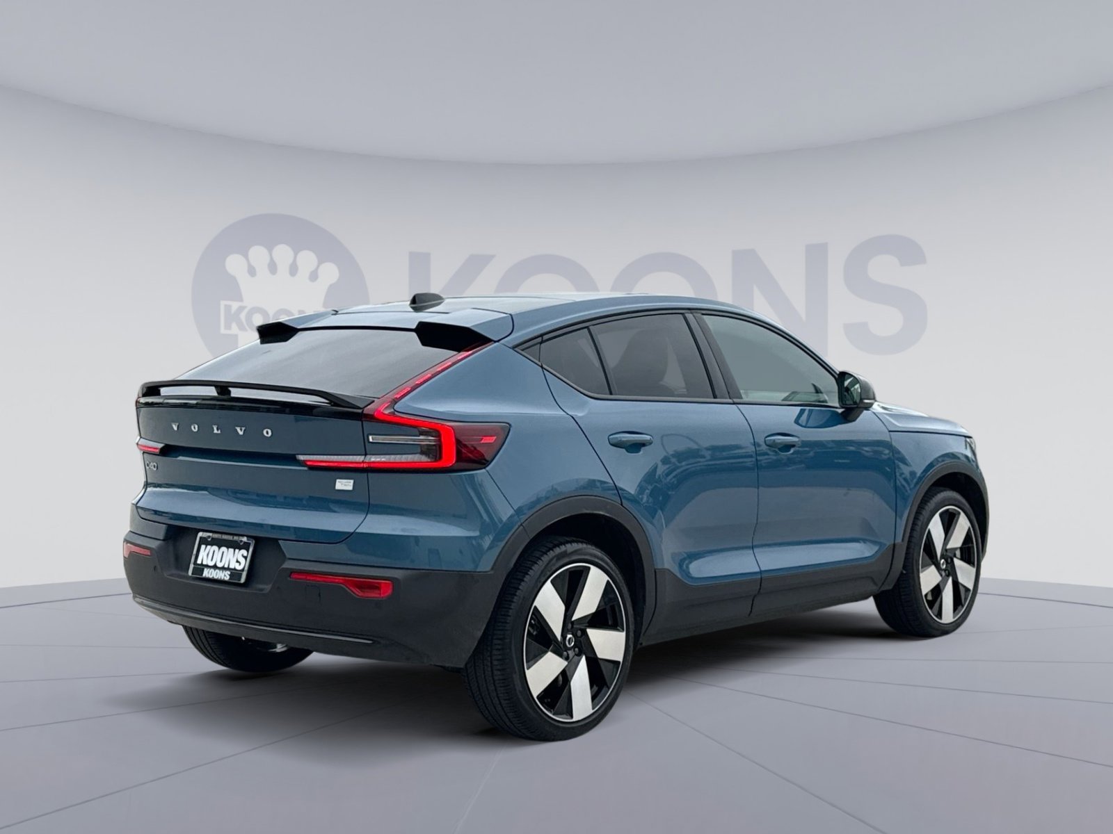 Certified 2023 Volvo C40 P8 Recharge Plus AWD/4WD image 7