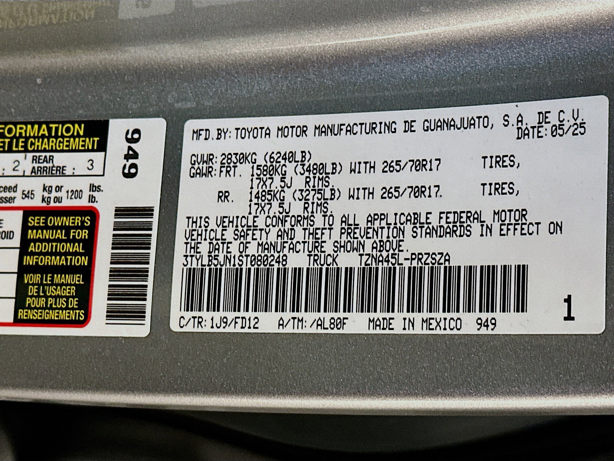 Used 2025 Toyota Tacoma TRD Off-Road image 12